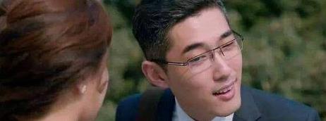 “男命小三是啥样的？命理上作何解释？