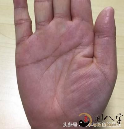 有这种手相特征的人,乃人中龙凤,一看就是当官的料,有钱的命