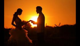 “属相属狗的人与这3个属相在一起 - 