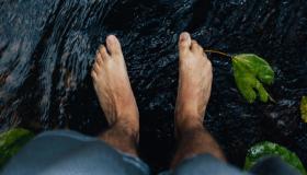 “脚掌有斗的人好命
