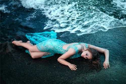 梦见已故母亲再次去世