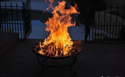 梦见烧火给火上加碳