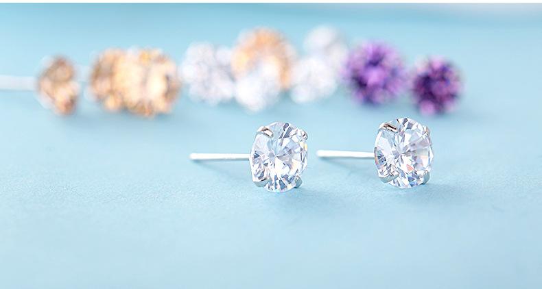 梦见死去的亲人给自己银饰品