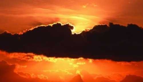 梦见晚霞和乌云