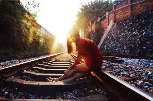 梦见屋后有火车道