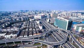 “八字算有利城市-什么八字适合去大