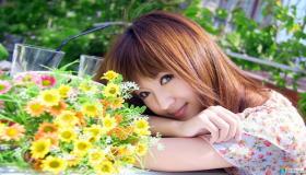 “女性八字正财偏财都有-女性八字正