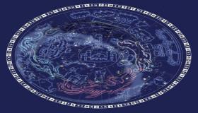 “八字华盖三个-女命八字纯阴三重华