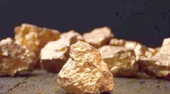 “八字土太多有什么用